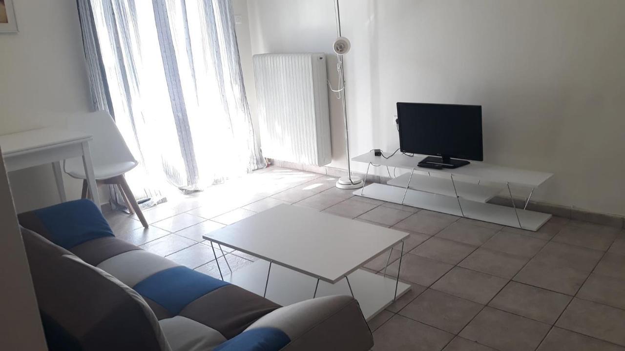 Central Apartments Eretria מראה חיצוני תמונה