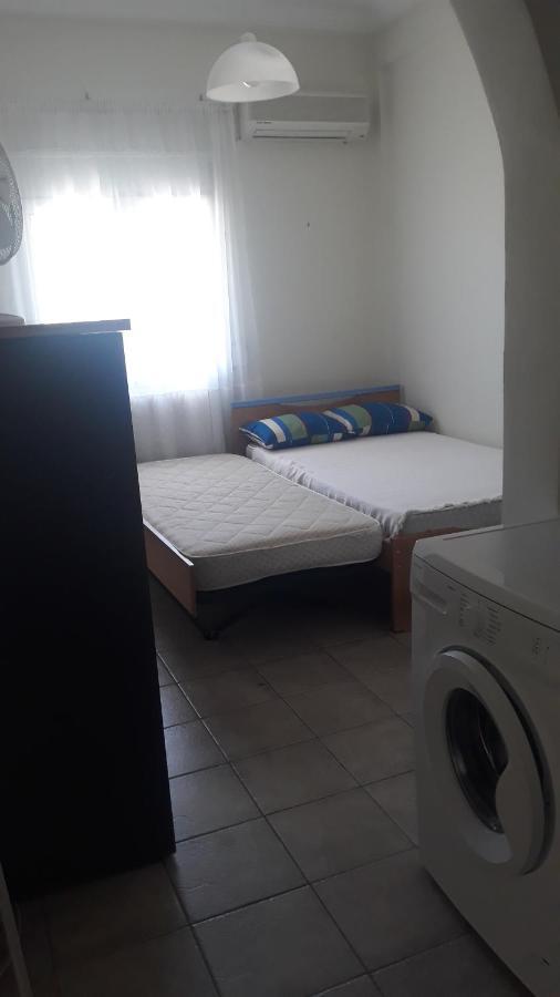 Central Apartments Eretria מראה חיצוני תמונה