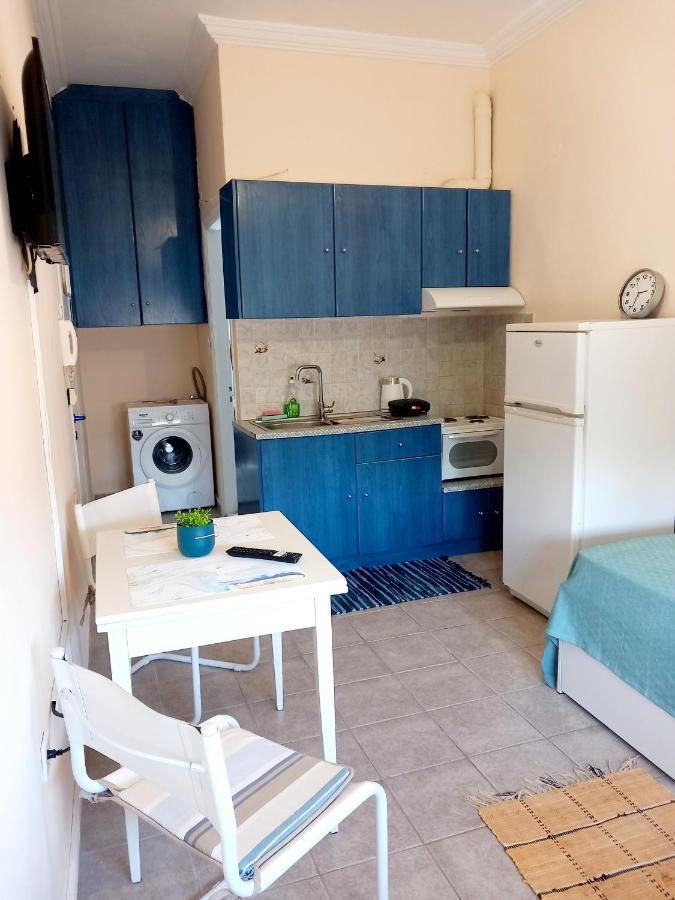 Central Apartments Eretria מראה חיצוני תמונה
