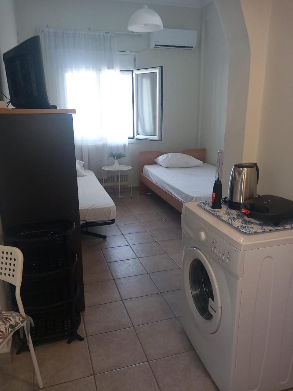 Central Apartments Eretria מראה חיצוני תמונה